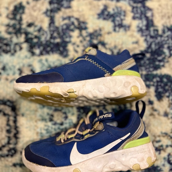 Nike Renew Slip-on Sneakers 11 - Picture 2 of 5